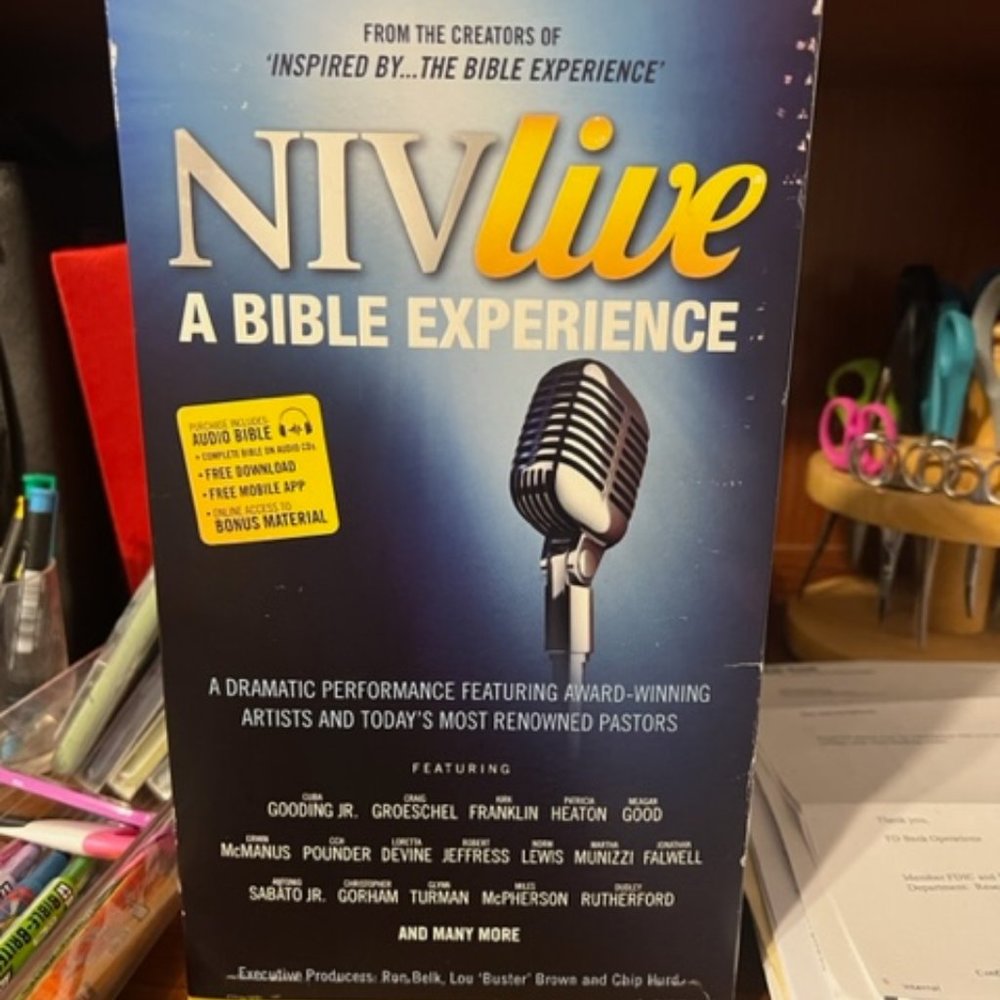 NIV LIVE, Audio CD: A New Bible Experience Audio 40 CDS